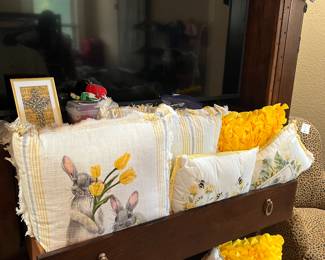 decorative pillows