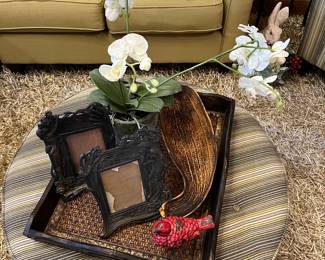 La-Z-Boy Ottoman, decor