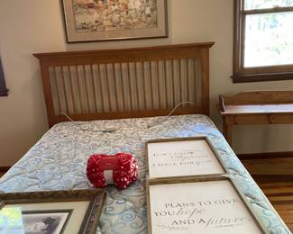 Select Comfort Queen mattress and box springs