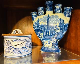 Blue/White Finger Vase 