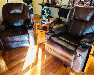 Lift  Chairs by Pride