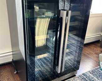 XO 24” Wine Cooler (XOU24BWDDGS) 1 of 2