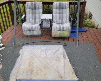 Outdoor Swing With Top ( Top Needs Patching )