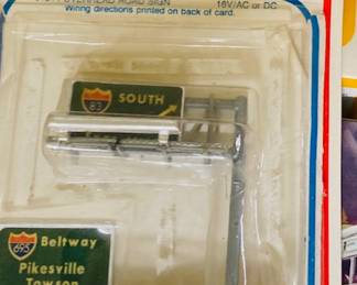 Large Selection of Electric Train Set Items. HO Lionel, Atlas, Revell, Tyco and More.