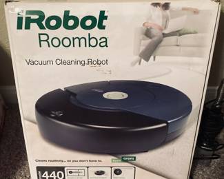 iRobot Roomba 440 Rechargeable Floor Vacuum Robot