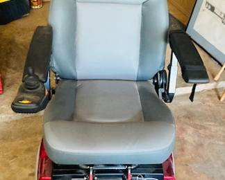 Aspire POWER MOBILITY CHAIR. Brand New Batteries. TOP Working Condition.