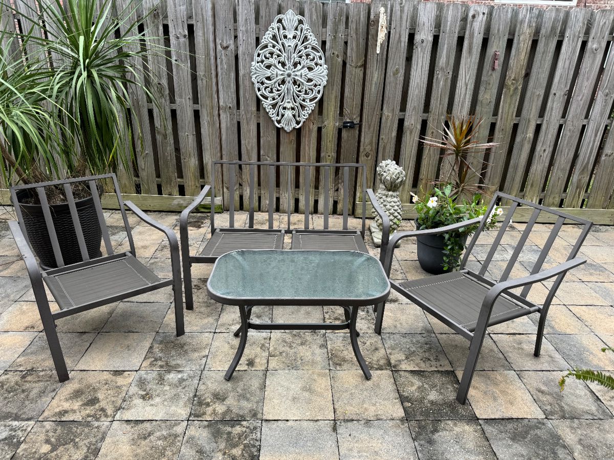 BUY IT NOW 4 Piece patio set includes pillows on next photo 2 chairs, one love seat, 1 table 