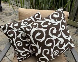 Pairs of Pillows indoor outdoor 