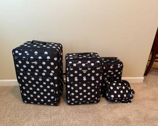 4 Piece Luggage Set BUY IT NOW $38