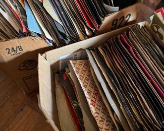 Close to 1000. 45 records many in the original jackes