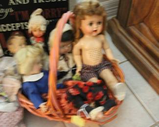ANTIQUE DOLLS