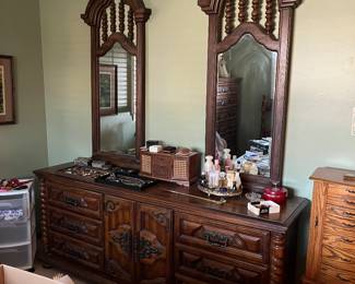 matching dresser with mirrors