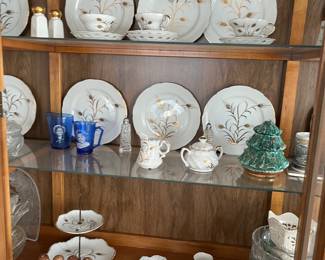 Lefton china set "Gold Wheat".....