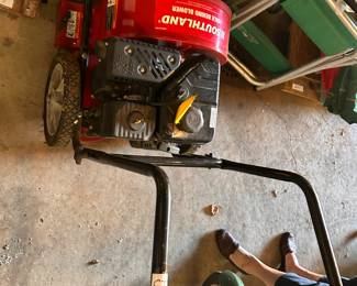 Brand New Lawn and Leaf Walk Behind Blower, Falling Leaves Don’t Stand A Chance 