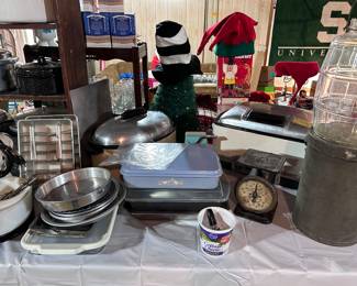 Vintage Cake delivery 