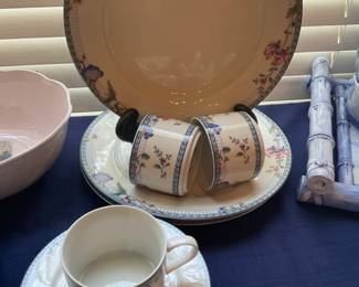 Oneida Blue Lattice China
