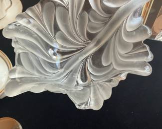 Vintage Mikasa frosted glass leaf bowl