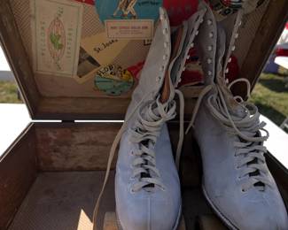 1950's BETTY LYTLE ROLLER SKATES & CASE