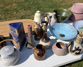 COLLECTION OF MID CENTURY STUDIO POTTERY. TEXAS WARE DISHES