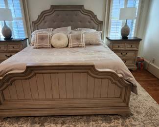 King Bed (Excellent Condition)