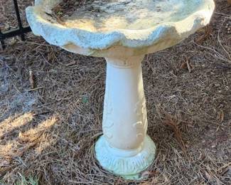 Concrete Birdbath 