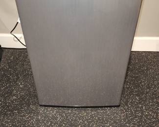 Whirlpool Mini Fridge - 33" Height X 22" Depth