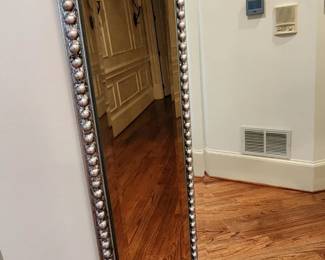 Side Decoration of Mirror in Previous Picture