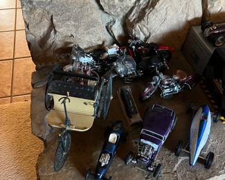 model cars: CMC, Franklin Mint, Auto Art, Pocher, Solido, Maisto, Hotwheels, Paudi, etc