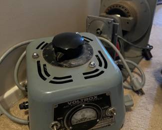 Vintage electronic test equipment: signal generators, oscilloscopes, dmms, power supplies, etc.