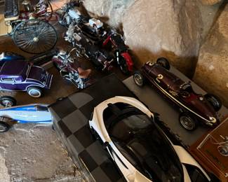 model cars: CMC, Franklin Mint, Auto Art, Pocher, Solido, Maisto, Hotwheels, Paudi, etc