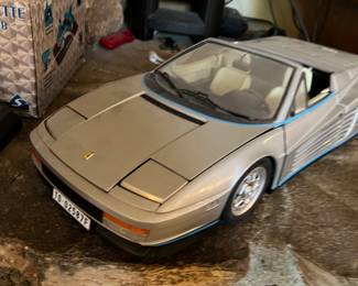 Pocher Ferrari Testarossa 1:8 w/ original manual