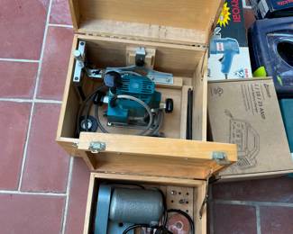 Power tools: router, grinder