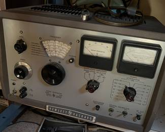 Vintage electronic test equipment: signal generators, oscilloscopes, dmms, power supplies, etc.