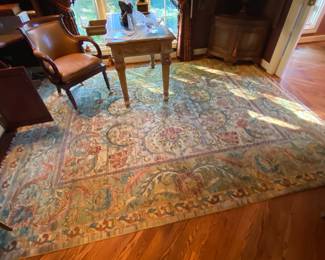 Persian floral area rug approx. 8'x10'