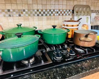 Le Creuset emerald green cookware / Copper cookware
