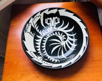 Cool studio pottery platter, Cats by Nina Lyman / Price: $74