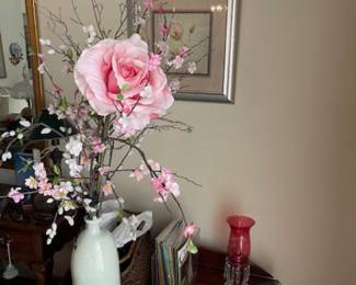 Many silk flower arrangements!