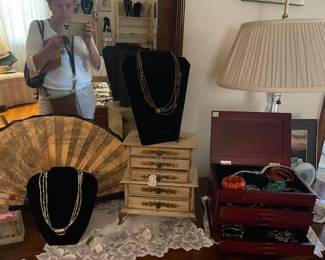 Jewelry boxes, fans and accessories