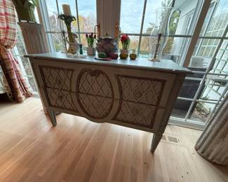 French Chest of Drawers