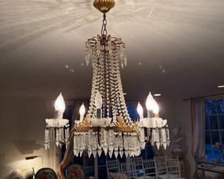 Chandelier 
