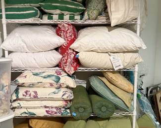 Pillows and Cushions 