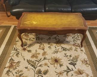 10 es coffee table