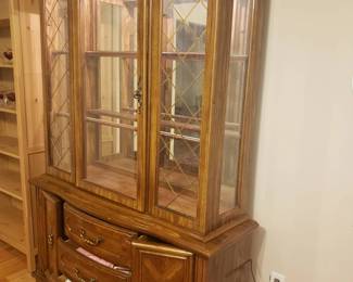 10 es china cabinet side view
