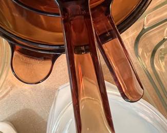 Assorted Pyrex - some vintage patterns