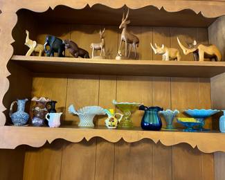 Vintage Fenton and hand carved wooden animals