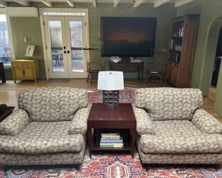 Lounge Chairs and Table