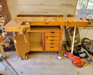 Sjobergs woodworking bench with key