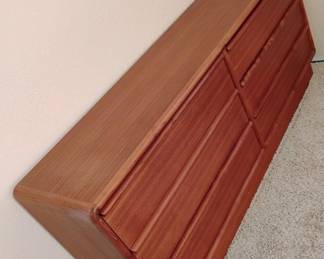 Kibaek Mobelfabrik Mid Century Danish Teak 6 Drawer Lowboy Dresser