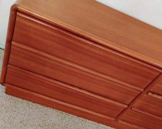 Kibaek Mobelfabrik Mid Century Danish Teak 6 Drawer Lowboy Dresser