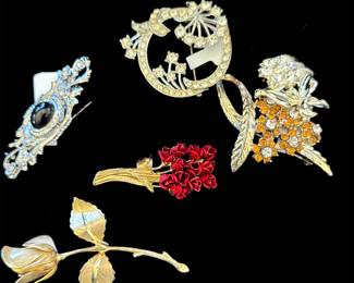 Costume brooches 